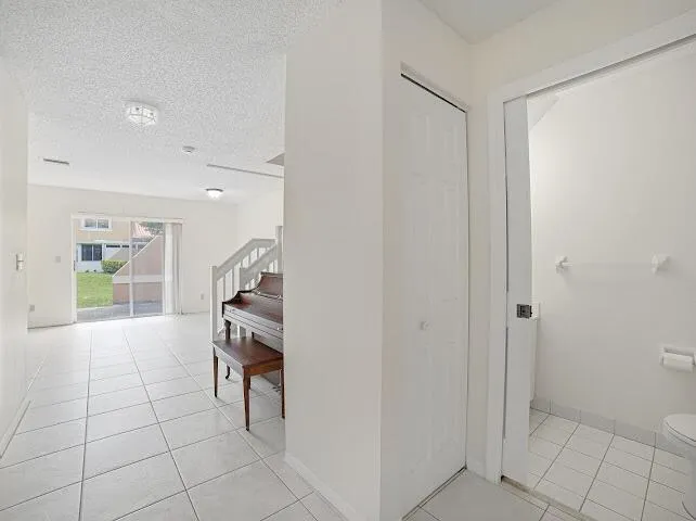 8596 Jade Drive Tamarac, FL 33321