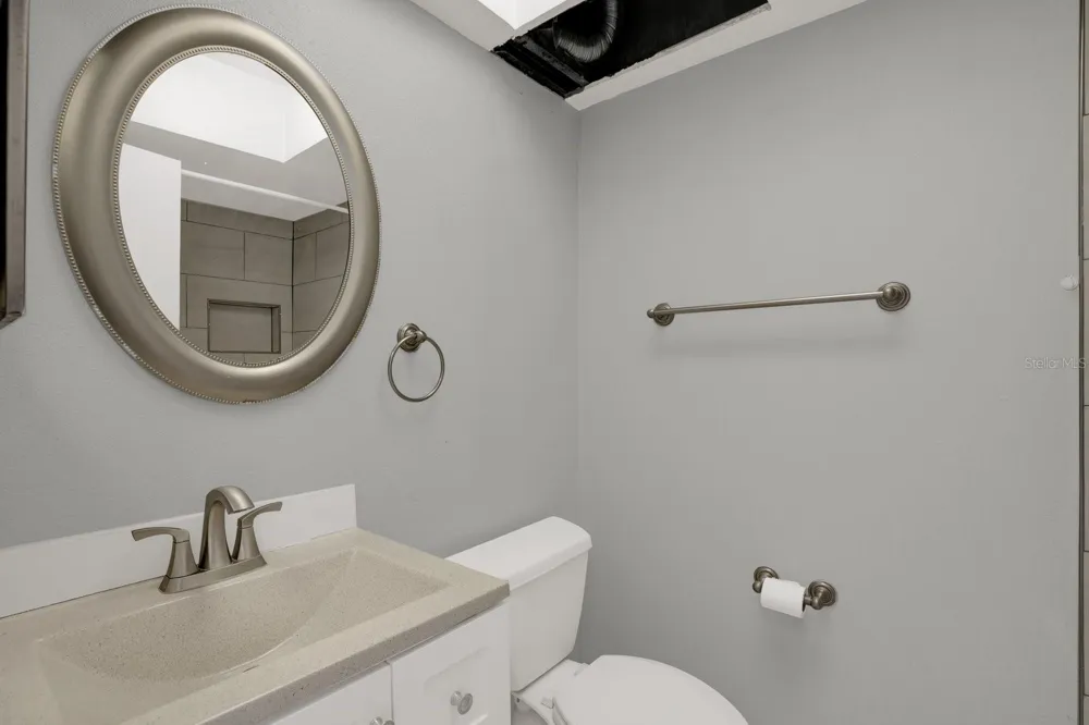 4939 FLORAMAR TERRACE #204 New Port Richey, FL 34652