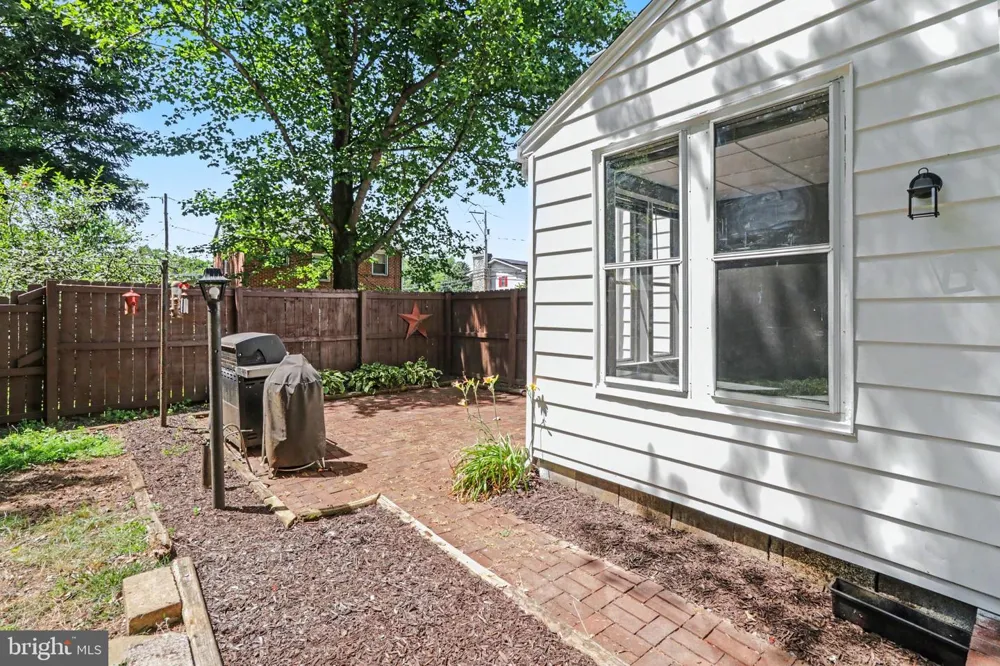 506 HOGESTOWN ROAD Mechanicsburg, PA 17050