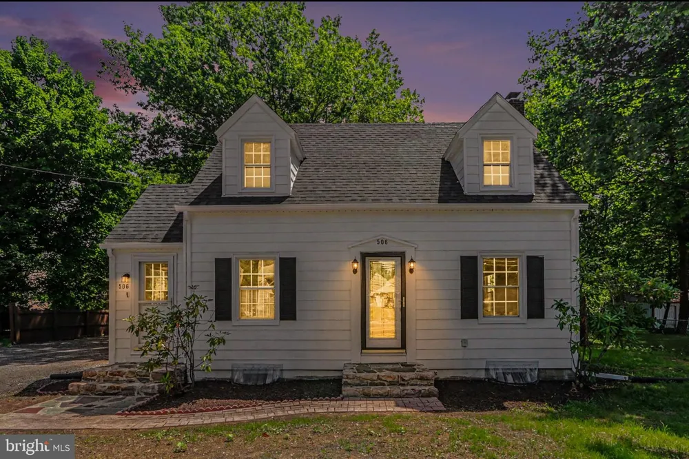 506 HOGESTOWN ROAD Mechanicsburg, PA 17050