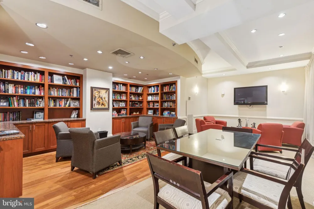 1500 CHESTNUT STREET #5E Philadelphia, PA 19102
