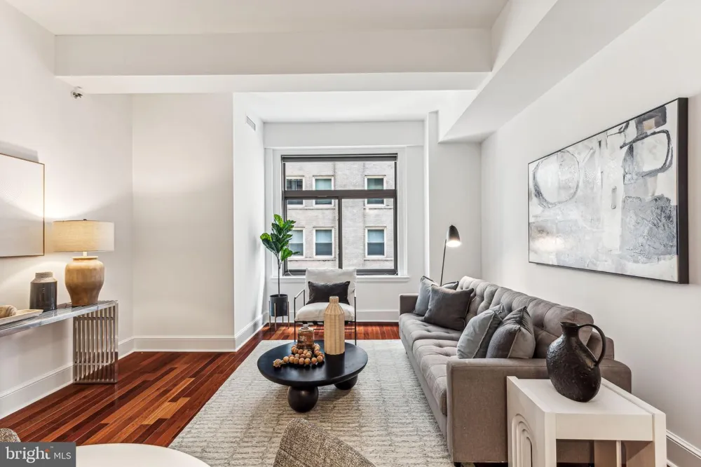 1500 CHESTNUT STREET #5E Philadelphia, PA 19102