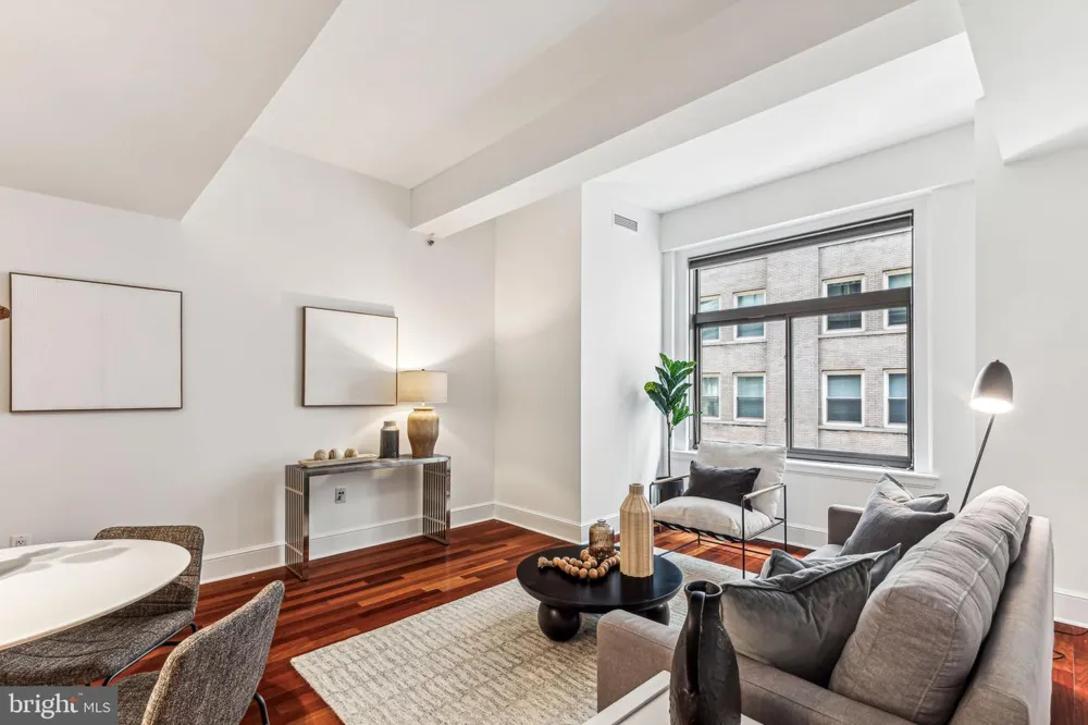 1500 CHESTNUT STREET #5E Philadelphia, PA 19102