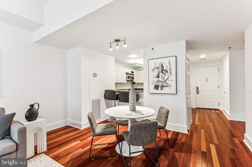 1500 CHESTNUT STREET #5E Philadelphia, PA 19102