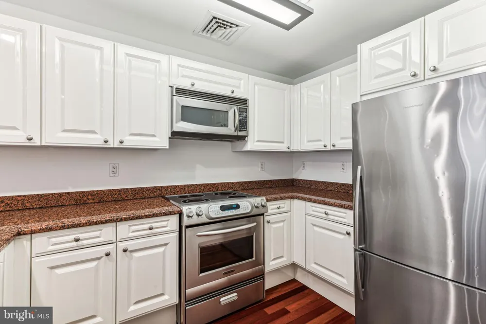 1500 CHESTNUT STREET #5E Philadelphia, PA 19102