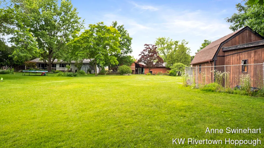 1686 Stonehaven Drive Holt, MI 48842