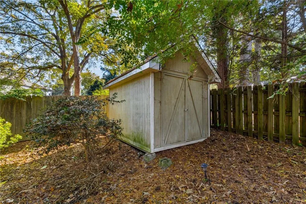 1053 Standard Drive NE Brookhaven, GA 30319