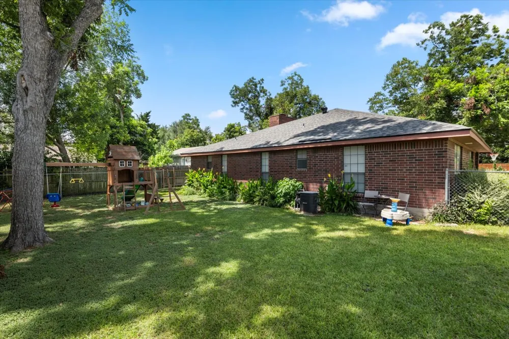 309 W Moerbe Drive Thorndale, TX 76577