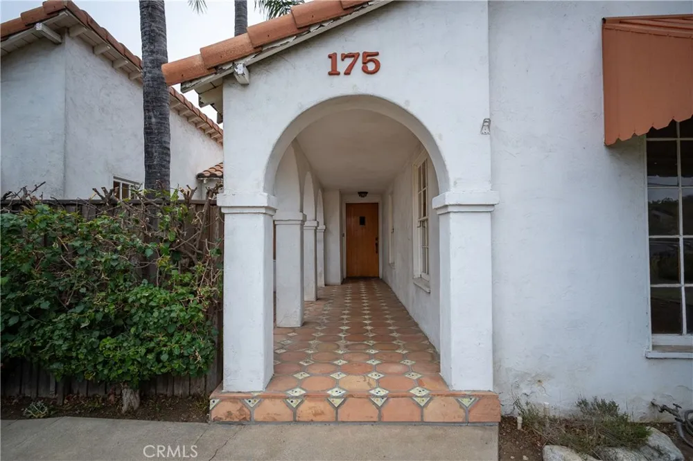 175 W 9th Upland, CA 91786