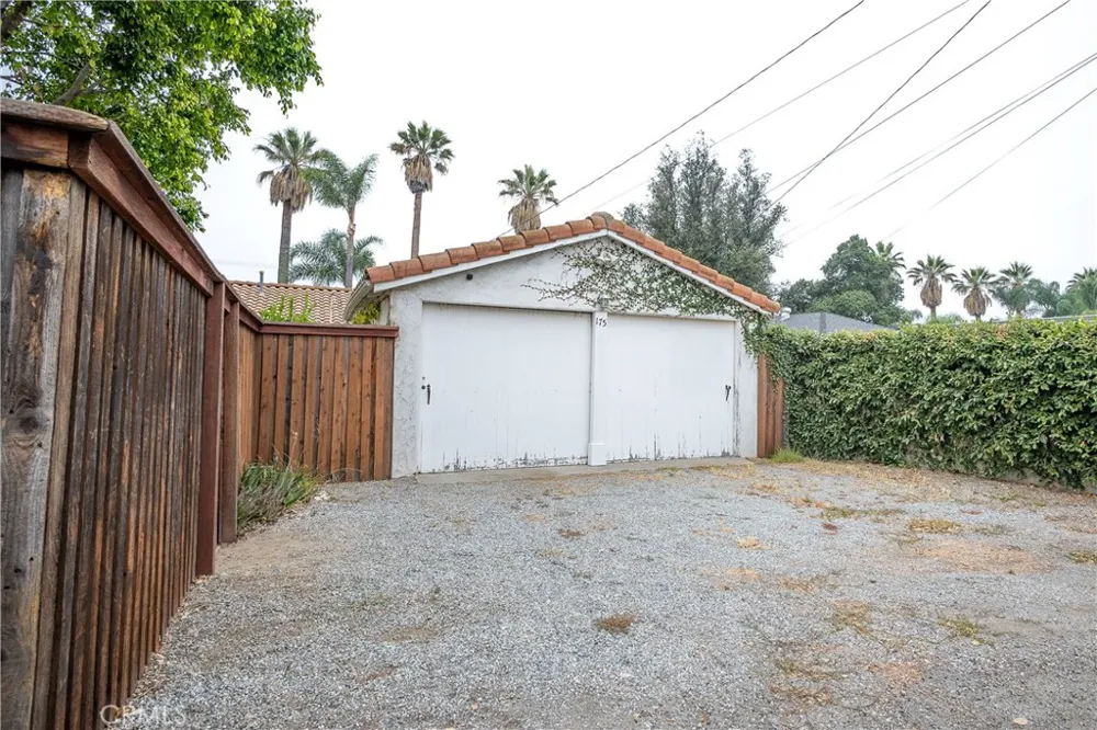 175 W 9th Upland, CA 91786