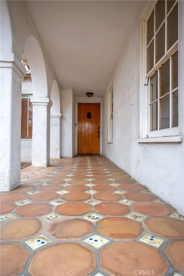 175 W 9th Upland, CA 91786