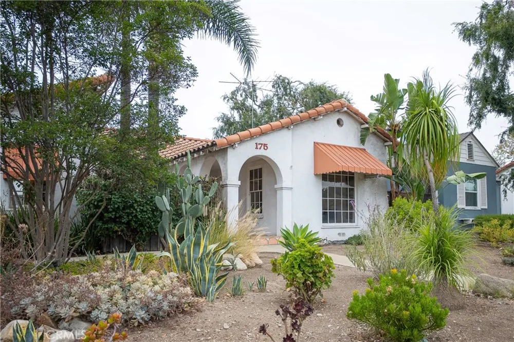 175 W 9th Upland, CA 91786