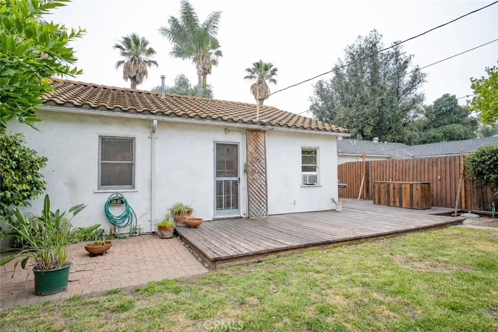175 W 9th Upland, CA 91786
