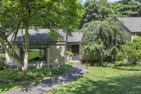 156 Heritage Hills #A