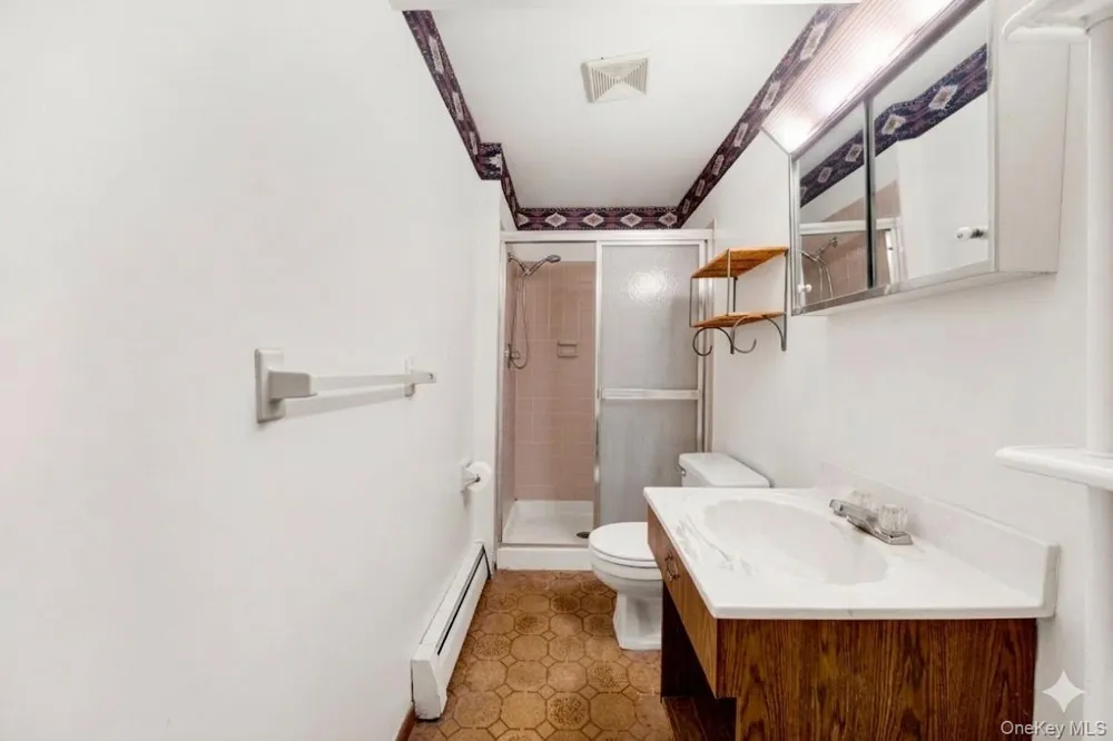 17 Last Road Middletown, NY 10941
