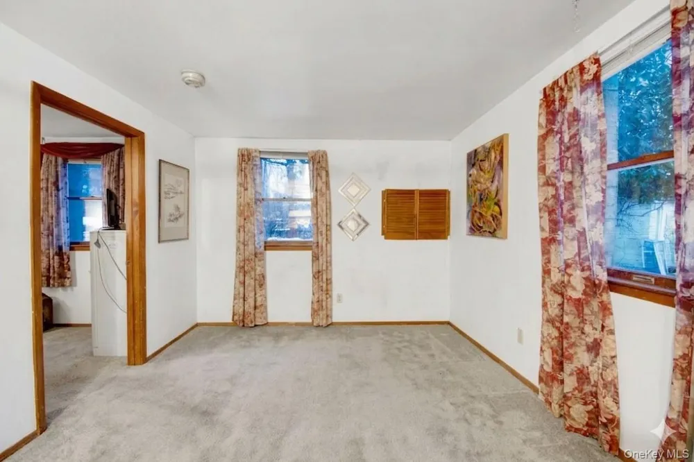17 Last Road Middletown, NY 10941