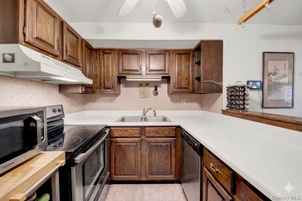 17 Last Road Middletown, NY 10941