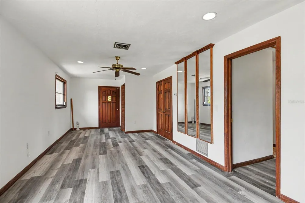 888 HARMONY LANE Englewood, FL 34223