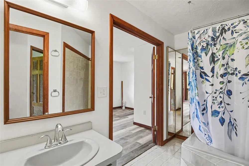 888 HARMONY LANE Englewood, FL 34223