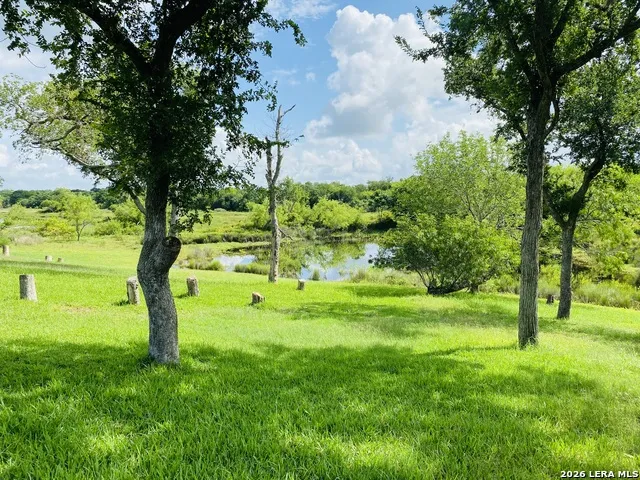 289 mission river oaks rd Woodsboro, TX 78393
