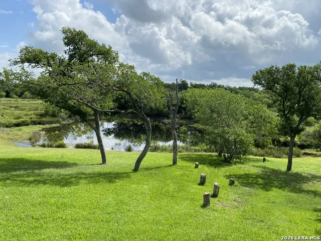 289 mission river oaks rd Woodsboro, TX 78393