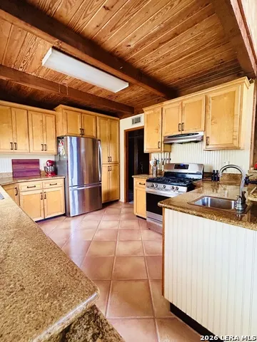 289 mission river oaks rd Woodsboro, TX 78393