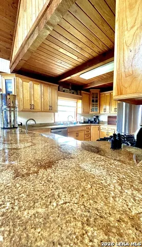 289 mission river oaks rd Woodsboro, TX 78393