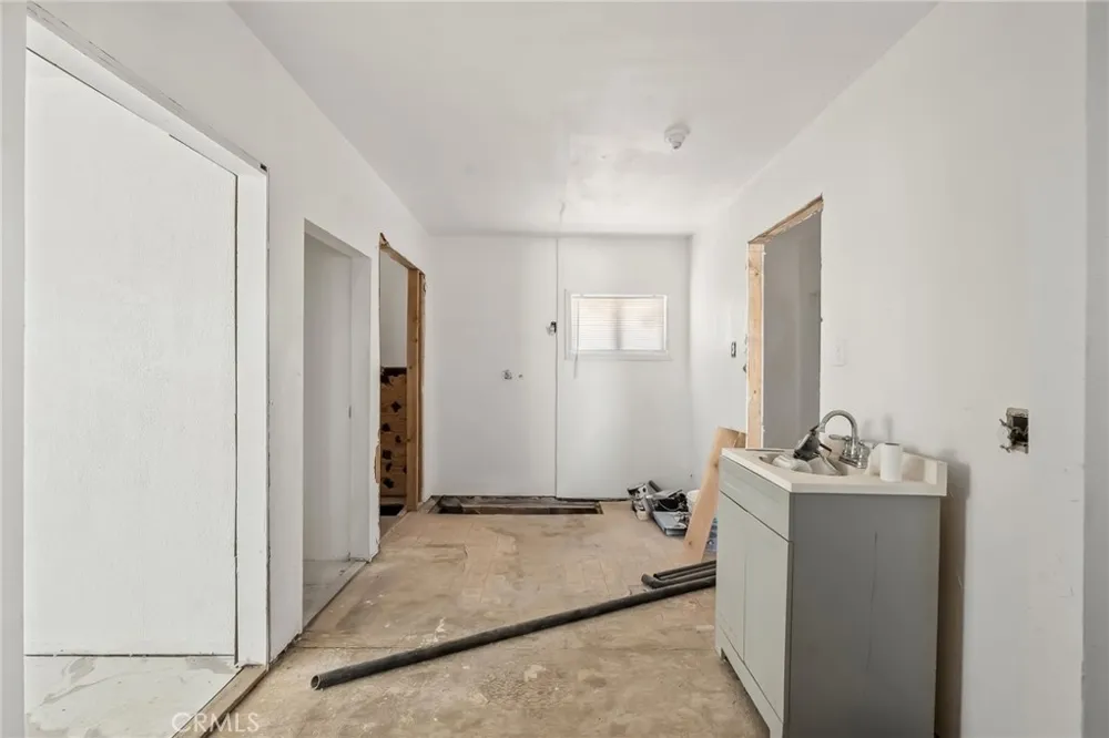 441 F Needles, CA 92363