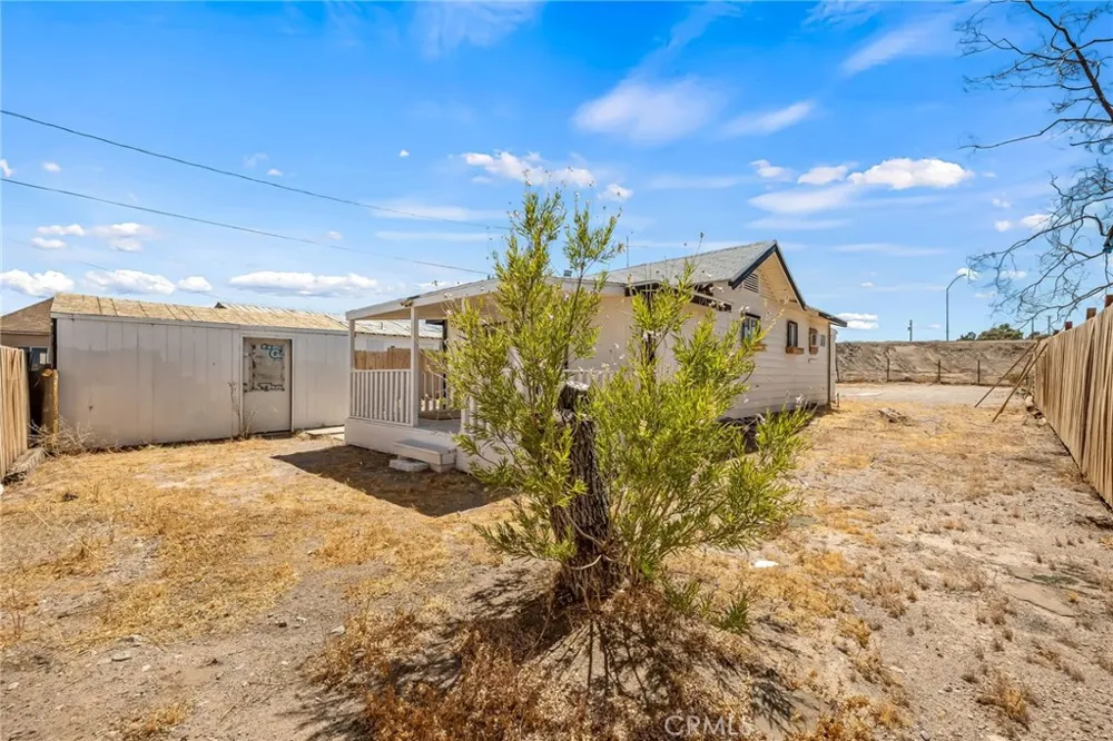 441 F Needles, CA 92363