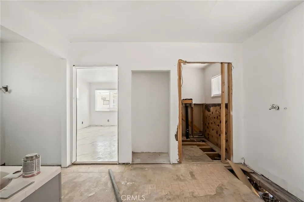 441 F Needles, CA 92363