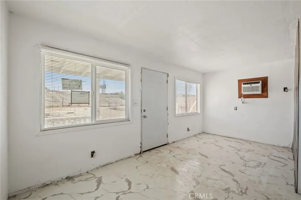 441 F Needles, CA 92363