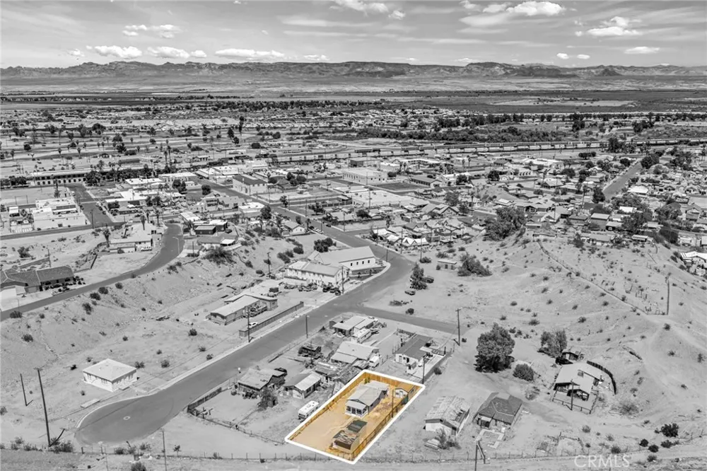 441 F Needles, CA 92363