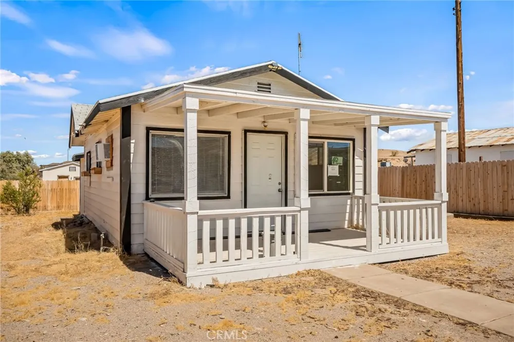 441 F Needles, CA 92363
