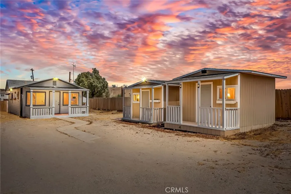 441 F Needles, CA 92363