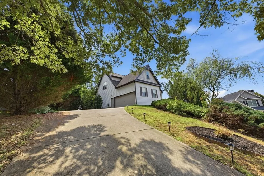 105 Arbor Hills Circle Talking Rock, GA 30175