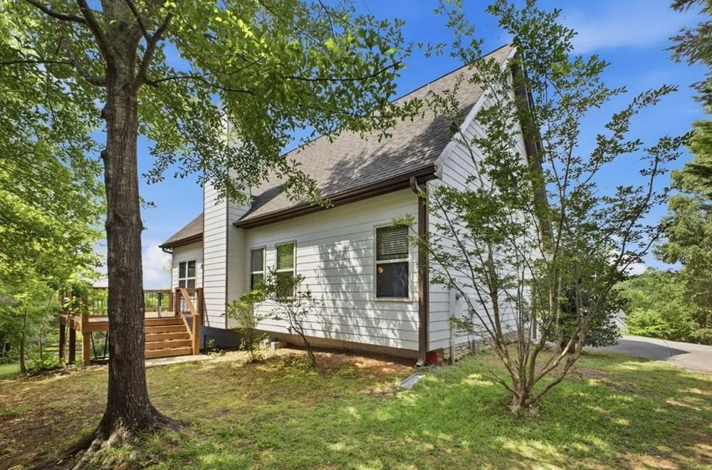 105 Arbor Hills Circle Talking Rock, GA 30175