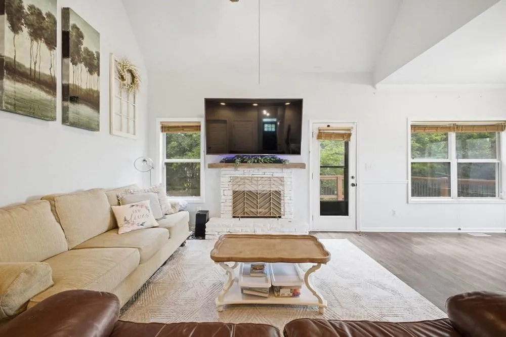 105 Arbor Hills Circle Talking Rock, GA 30175