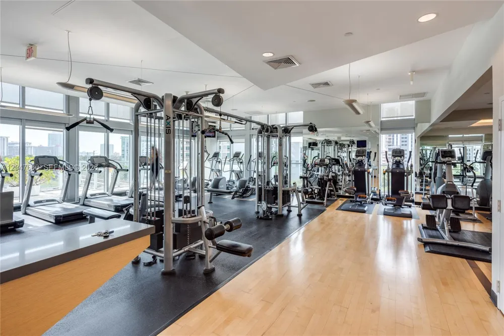 79 SW 12th St #1105-S Miami, FL 33130