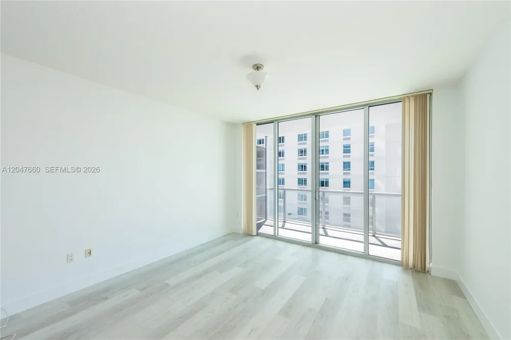 79 SW 12th St #1105-S Miami, FL 33130