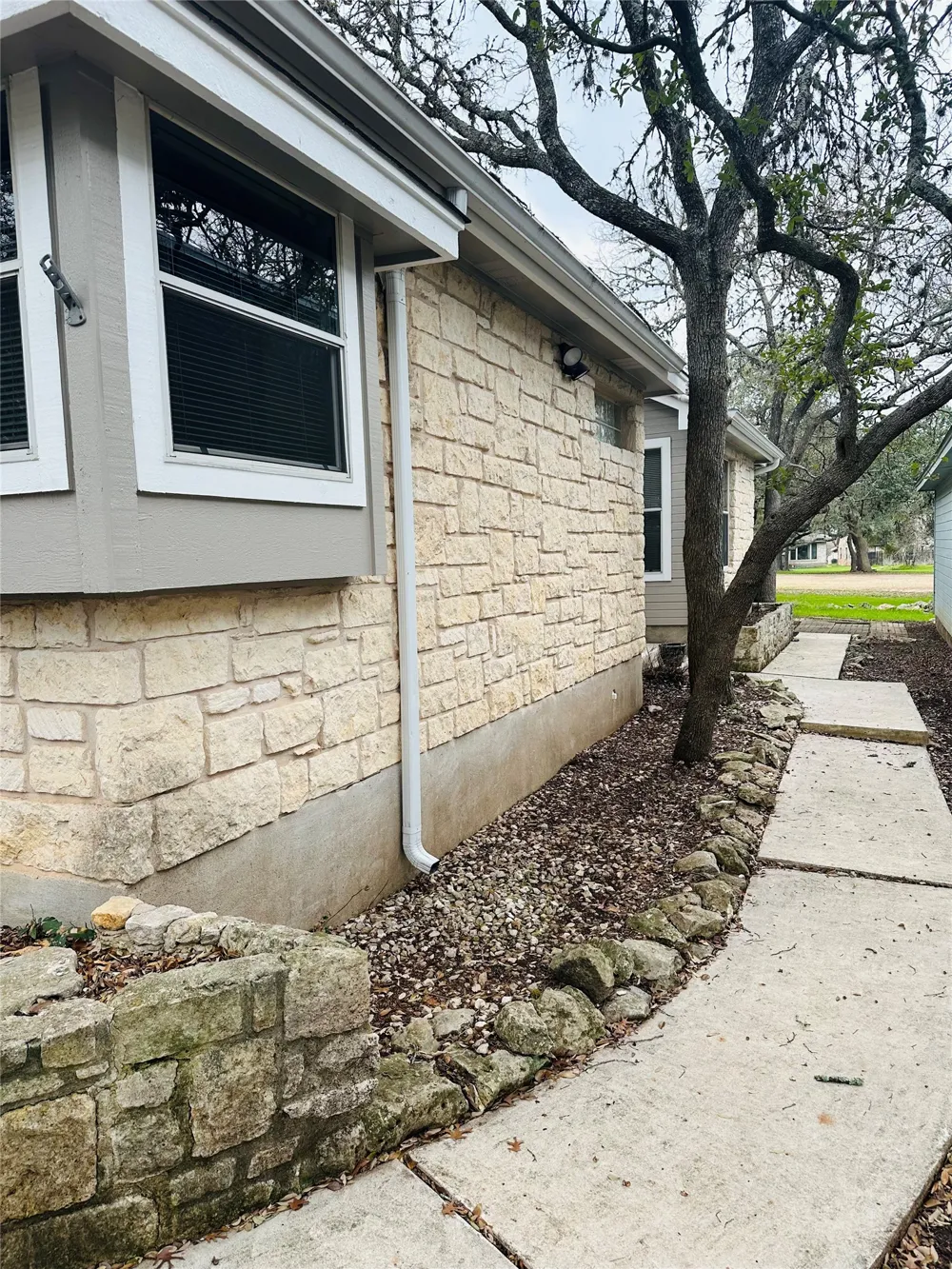 27 Par View Drive Wimberley, TX 78676