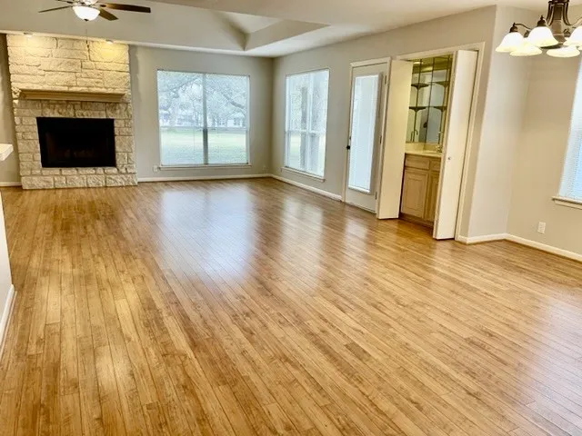 27 Par View Drive Wimberley, TX 78676