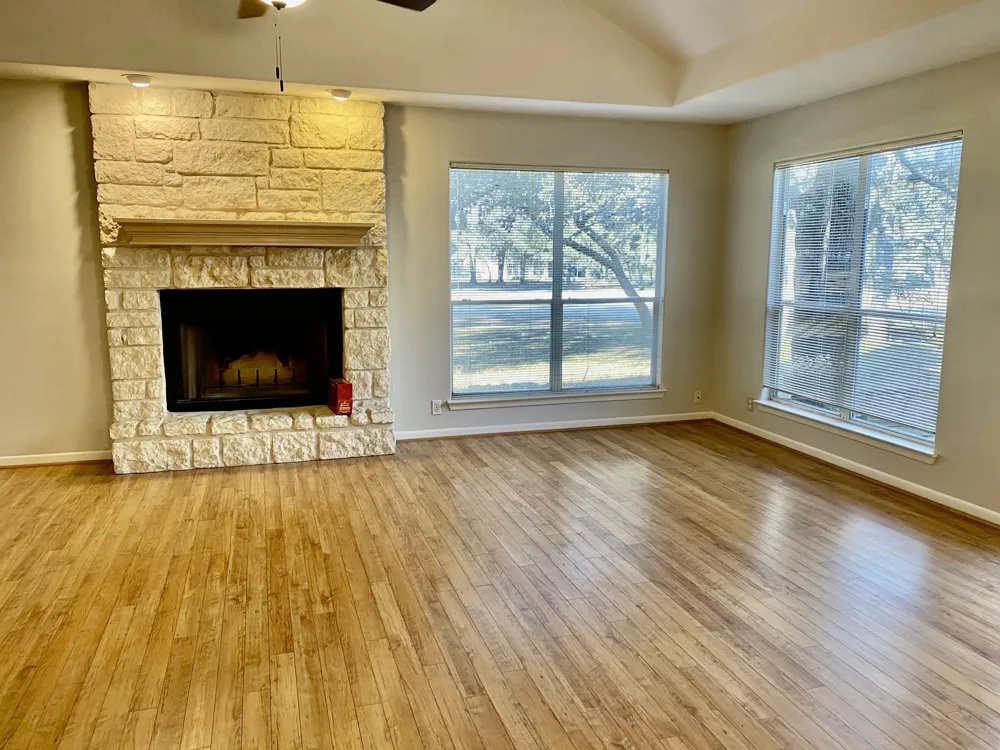 27 Par View Drive Wimberley, TX 78676