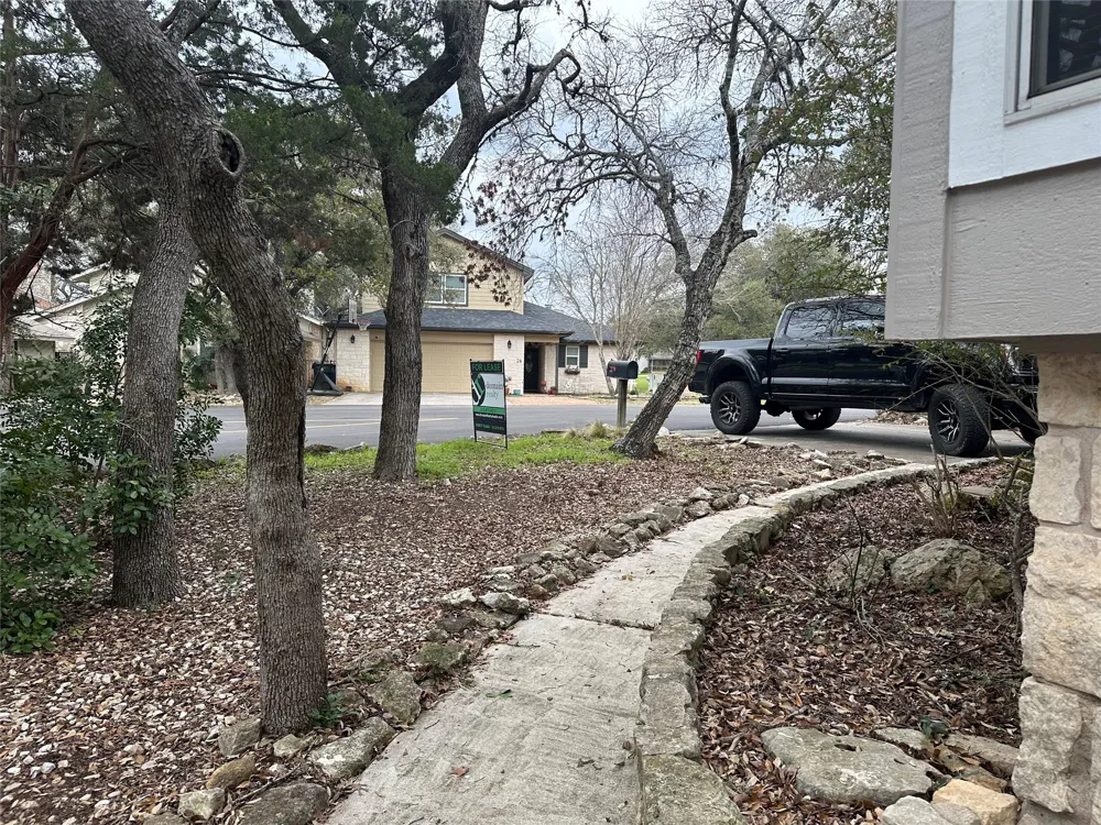 27 Par View Drive Wimberley, TX 78676