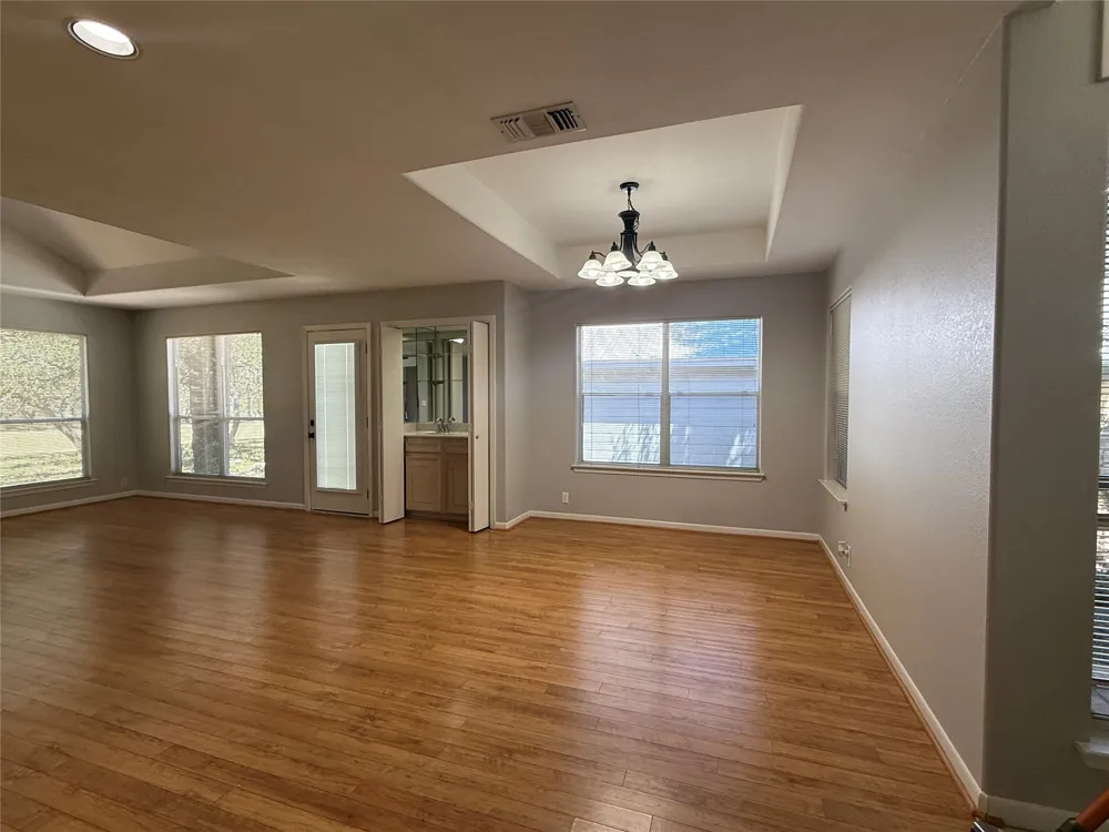 27 Par View Drive Wimberley, TX 78676