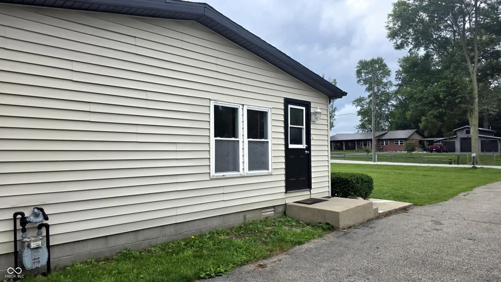 562 S 400 E Kokomo, IN 46902