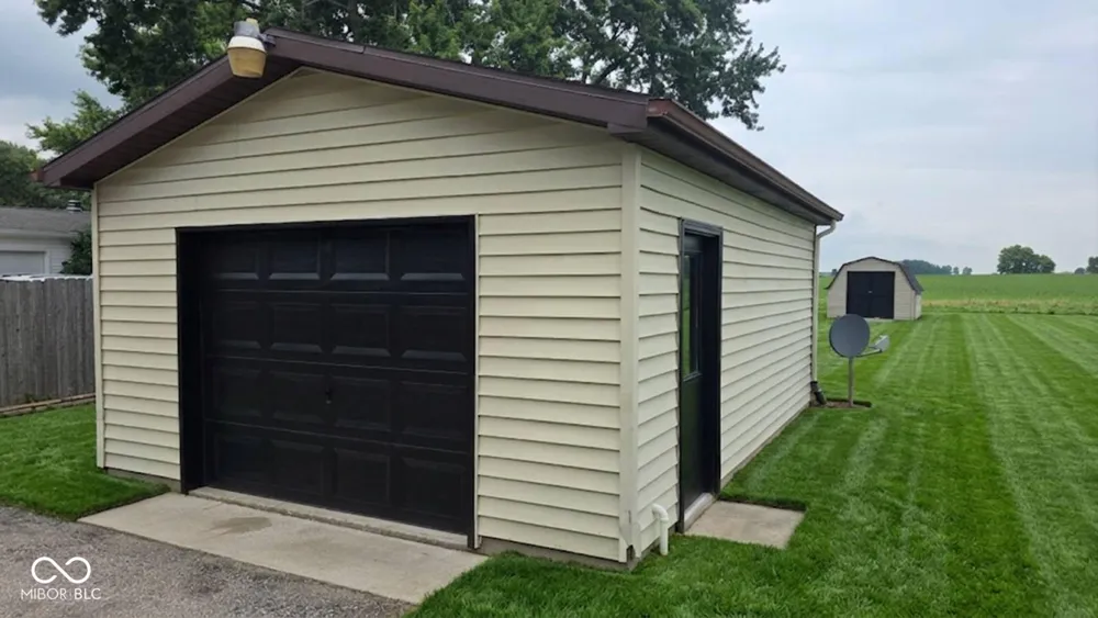 562 S 400 E Kokomo, IN 46902