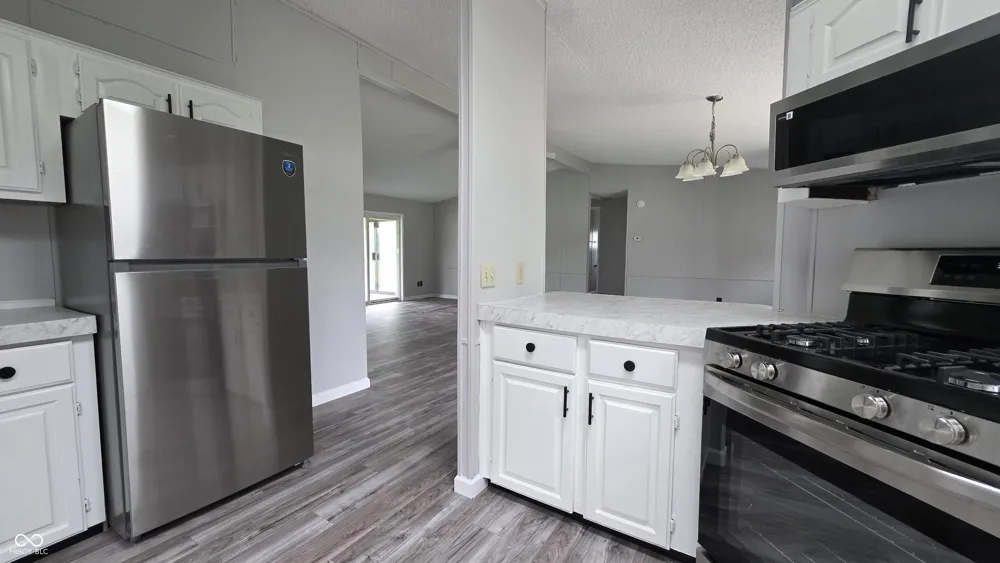 562 S 400 E Kokomo, IN 46902