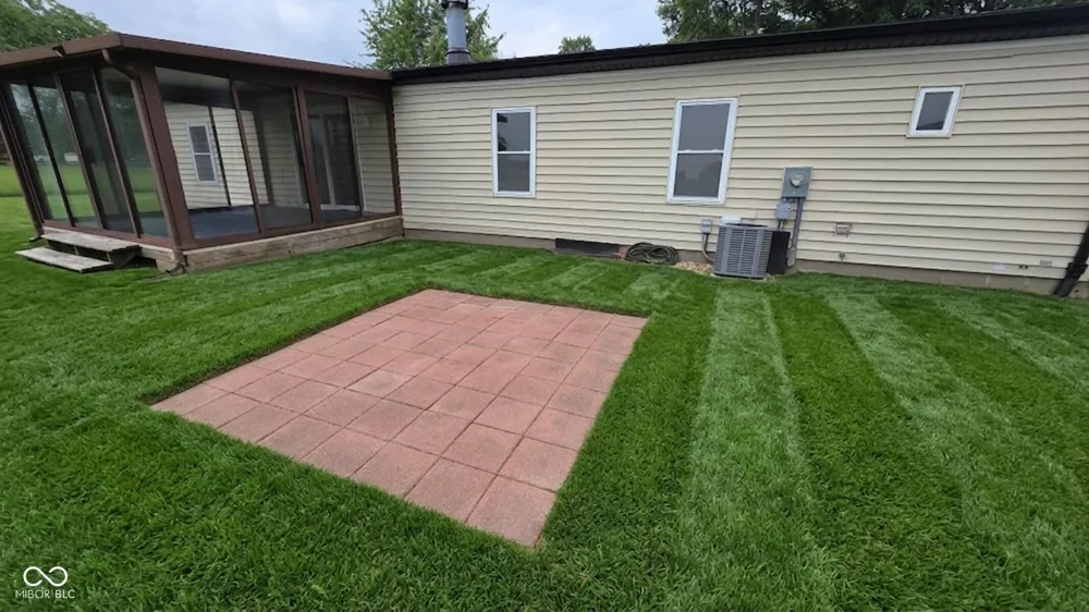 562 S 400 E Kokomo, IN 46902