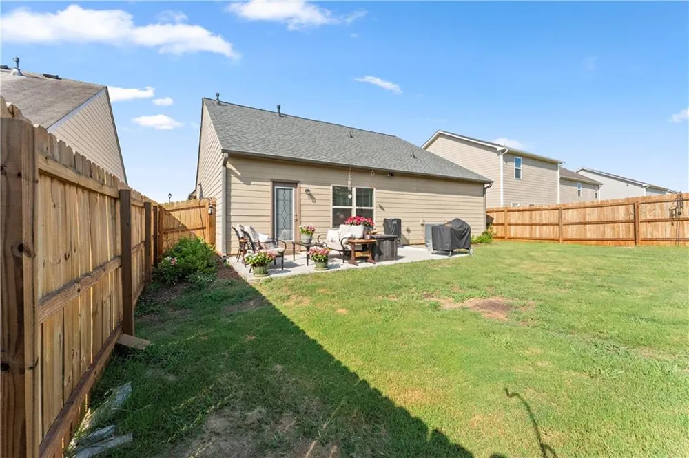 740 Independence Avenue Pendergrass, GA 30567
