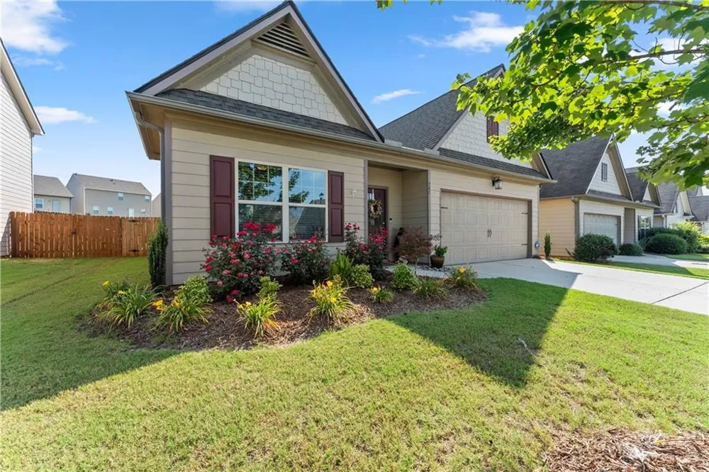 740 Independence Avenue Pendergrass, GA 30567